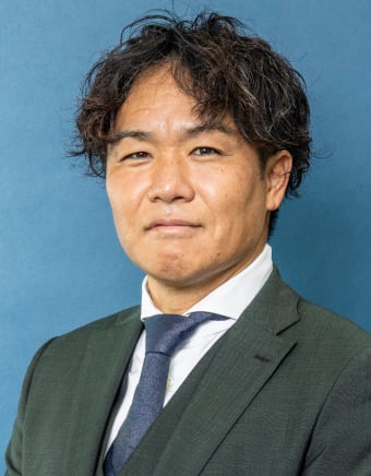 取締役第三営業本部長 森岡 俊陽 SHUNYO Morioka